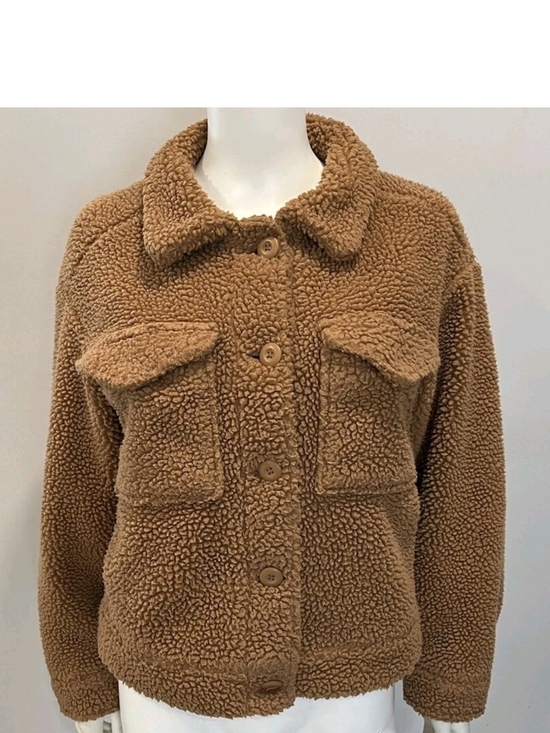 American Eagle Outfitters Jackets & Blazers - American Eagle Outfitters Teddy Fleece Button-Up Jacket in Brown